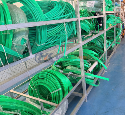 Kho phụ kiện của công ty băng tải Hoàng Khôi